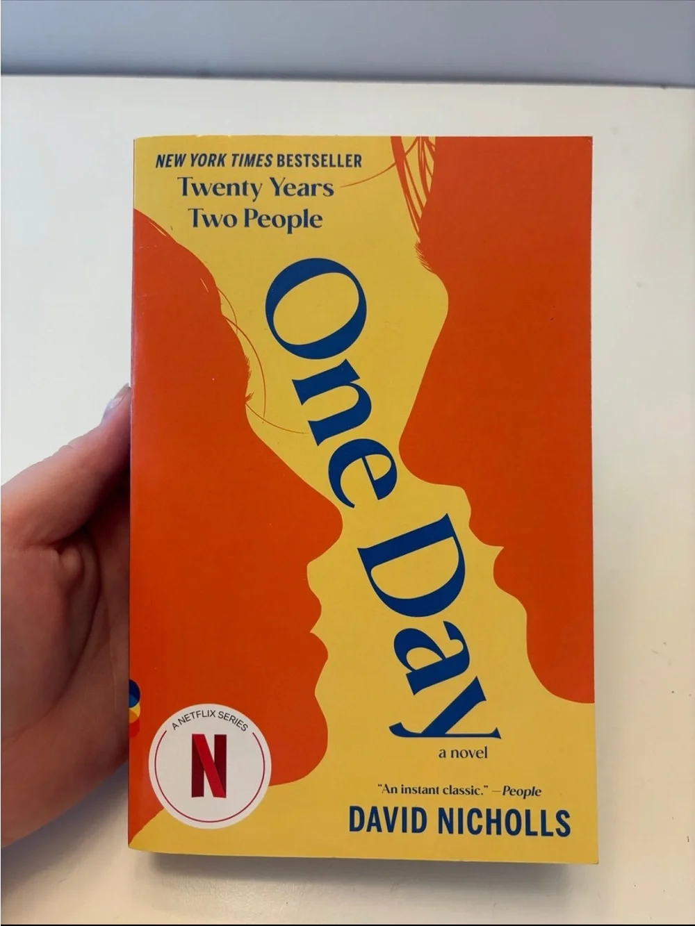 NEW book-One Day: A Novel (Vintage Contemporaries) by David Nicholls